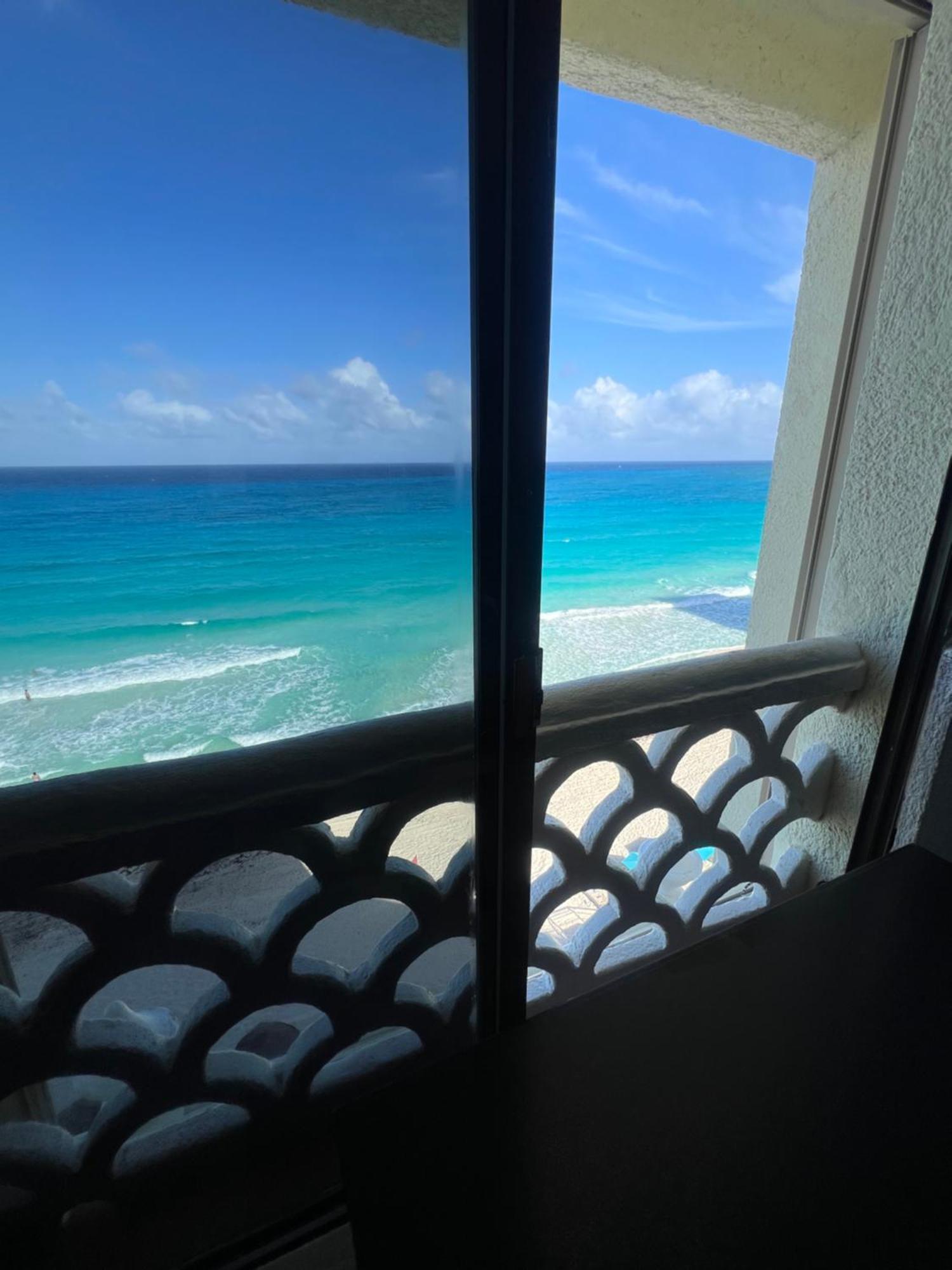 “Magic Sunrise At Cancun” Bagian luar foto